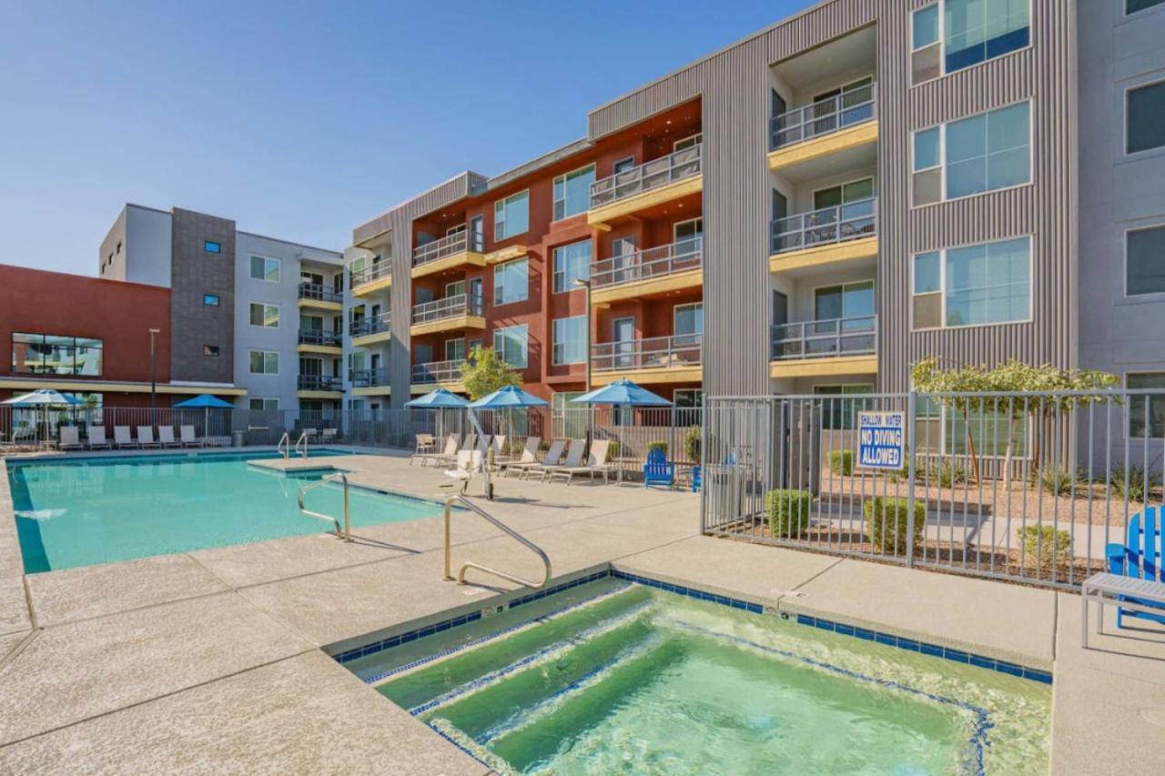 Modern 2Bd - Gym, Pool, Parking, W-D - Sleeps 8 Apartment Tempe Exterior photo